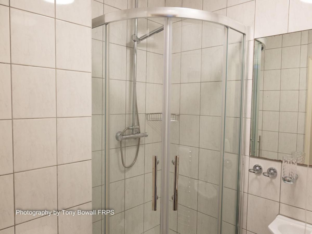 Pass The Keys Room 14 Twin The Blessed Elizabeth Boutique Suite Hove Exteriér fotografie